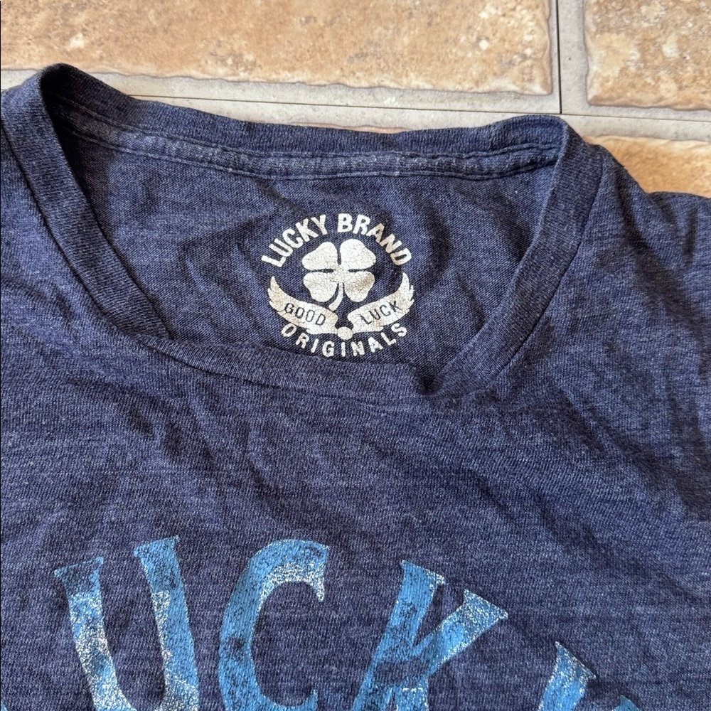 Lucky Brand Dark Blue Graphic T Shirt medium short sleeve - Picture 2 of 3